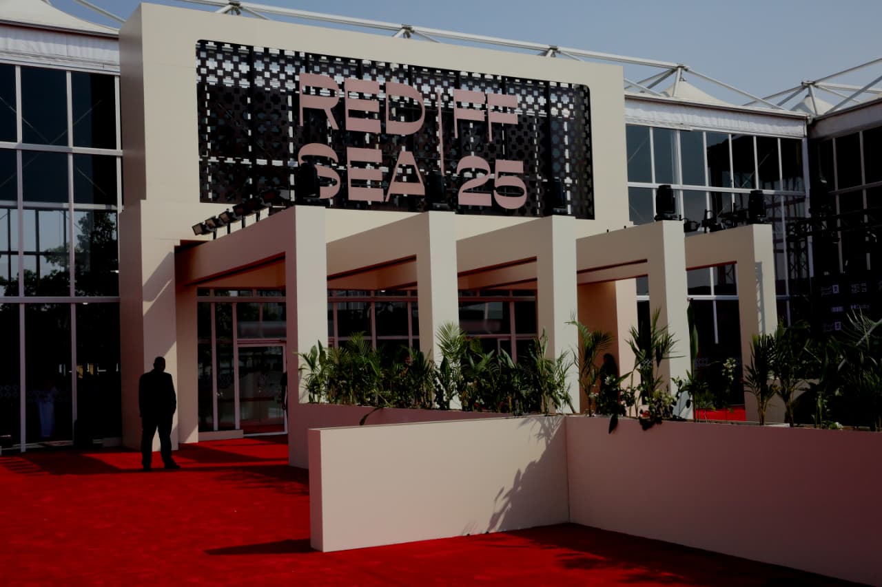 مهرجان البحر الأحمر السينمائي الدولي يكشف عن الأفلام المشاركة في مسابقته الرسمية للأفلام الطويلة لعام 2025م