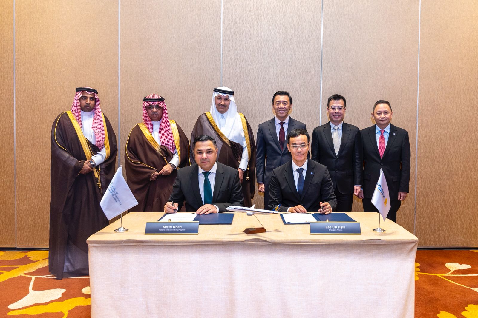 وزير النقل ونظيره السنغافوري يشهدان توقيع اتفاقية لتعزيز الربط الجوي بين المملكة وسنغافورة