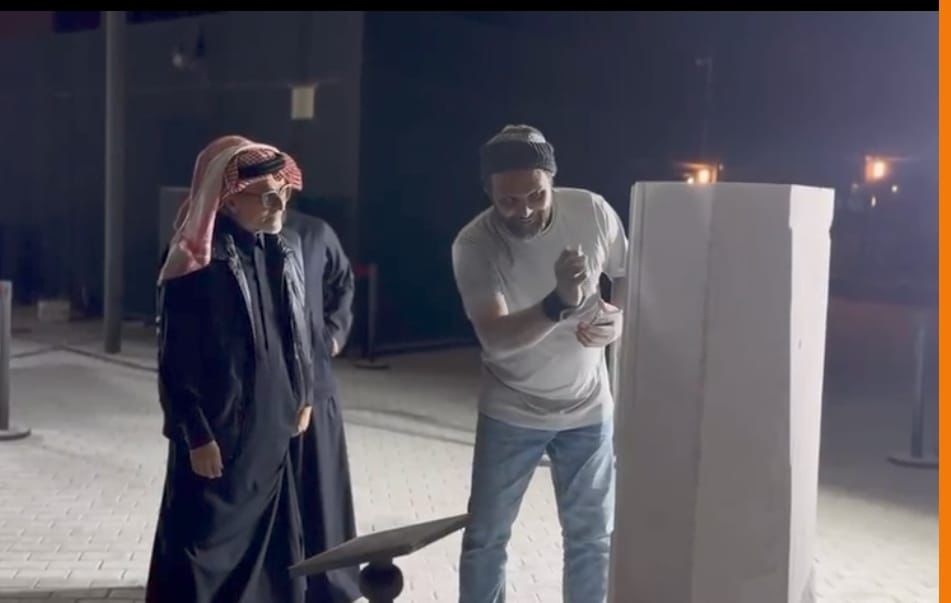 الزهراني يحصد المركز الأول في جائزة الراشد للنحت