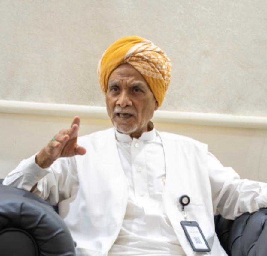 العمدة عبدالصمد محمد ..سيرة رجلٍ جعل العمودية بابًا للخدمة وصناعة الأثر
