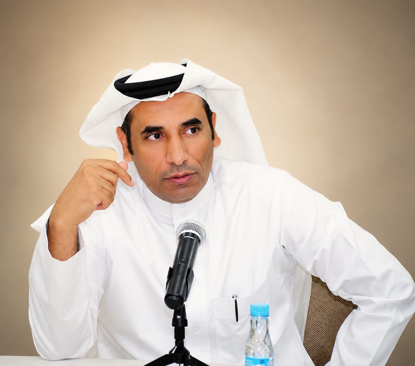 من يكتب التاريخ وهو ما يزال يحدث؟.. زهير الشهري يطرح رؤية جديدة لتحويل الماضي إلى أداة لصناعة المستقبل