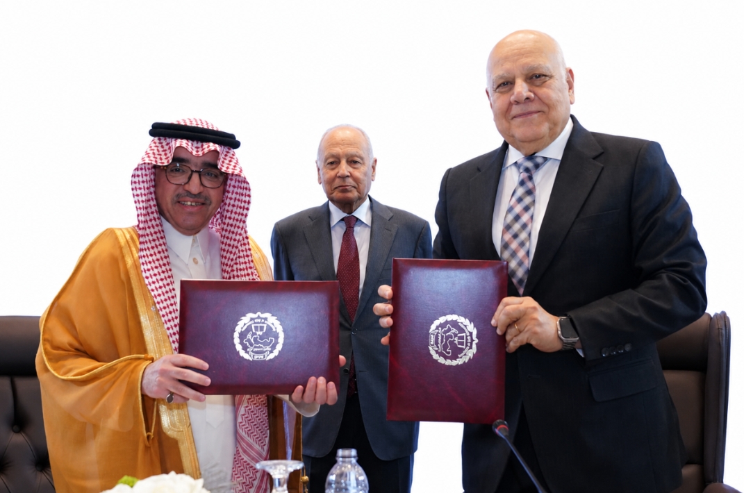 الأمين العام لجامعة الدول العربية يشيد بإنجازات المنظمة العربية للسياحة